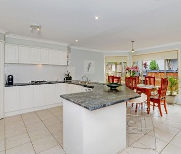 12 Streamdale Grove, Warriewood. - Photo 6