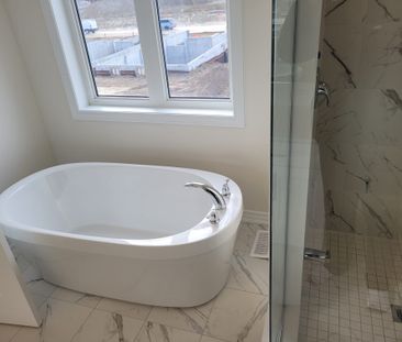 For Lease - 524 Beckview Crescent, Kitchener, Ontario - Photo 5