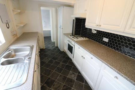 3 bedroom terraced house to rent - Photo 5