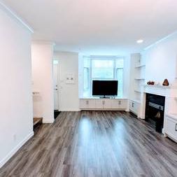 Elegant 4-Bedroom Townhouse for Rent in Prime Oakridge, Vancouver! - Photo 2