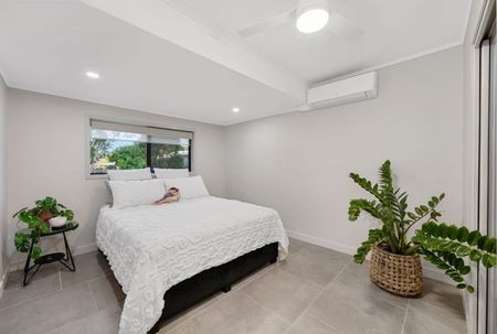 73 Love Lane, Mundingburra - Photo 2