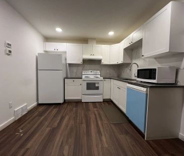 Room Rental, Everything included — 1 Bedroom Room For Rent - Photo 1