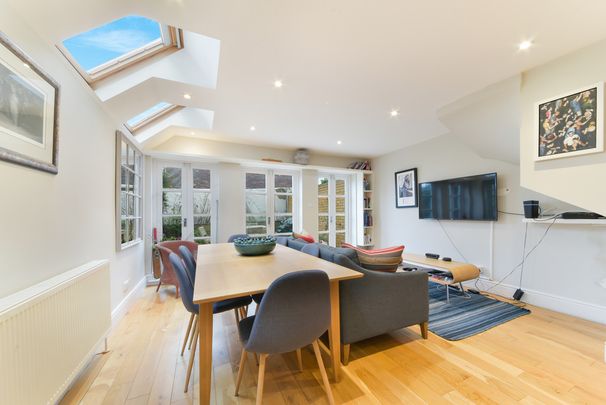 Glycena Road, SW11, London - Photo 1