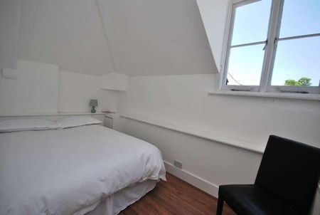 Roland Gardens, South Ken, SW7 - Photo 3