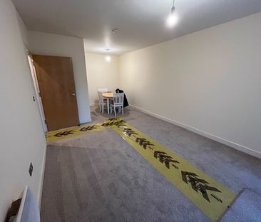 2 Bed Flat, Oceana Boulevard, SO14 - Photo 1