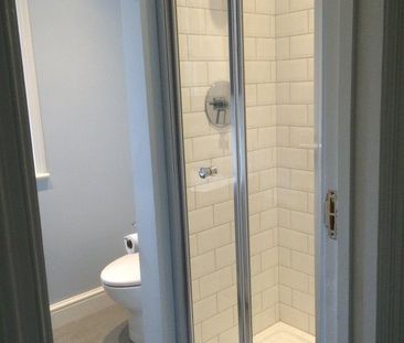 6 bedroom flat to rent - Photo 2