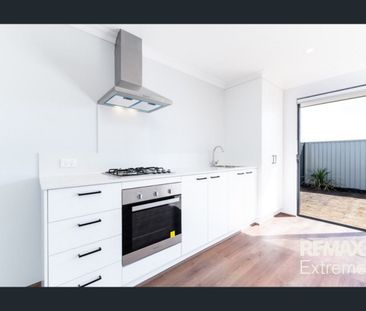 Near New 2x1 Home - Walk to Beach! - Photo 5