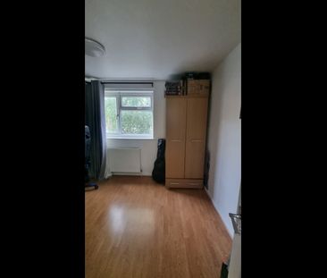 2 Bed Flat, St Matthias St, LS4 - Photo 4