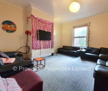 10 Bedroom House, Headingley, Leeds, LS6 - Photo 1