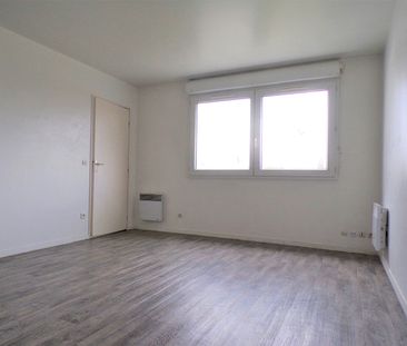 Location Appartement 1 pièce 29m² - Photo 3