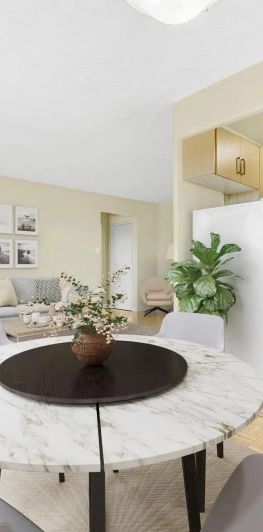 The Sheridan Manor - Photo 1