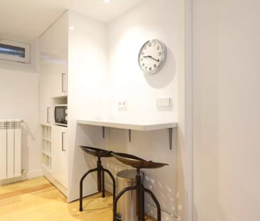 Modern 2-bedroom apartment with outdoor shower for rent in Fuente del Berro. - Foto 3