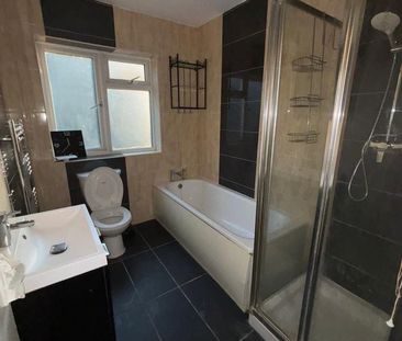 3 bedroom detached house to rent - Photo 5