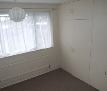 5 Keble Court Clinton Park, - Photo 4