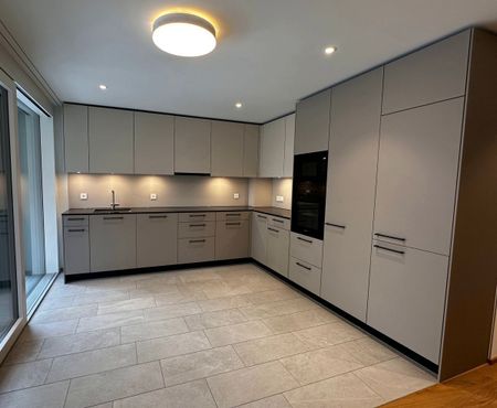 Erstbezug! Exklusive 3.5-Zimmer-Wohnung mit zwei Balkonen in Thalwil - Foto 4