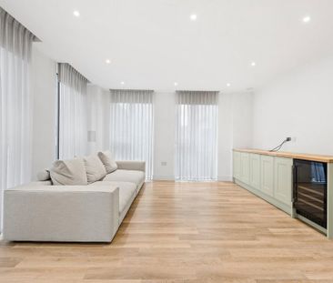 3 bedroom flat to rent - Photo 4