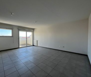 Location Appartement 3 pièces 61m² CASTANET TOLOSAN 31320 - Photo 2