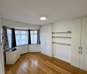 4 bedroom semi-detached house to rent - Photo 5