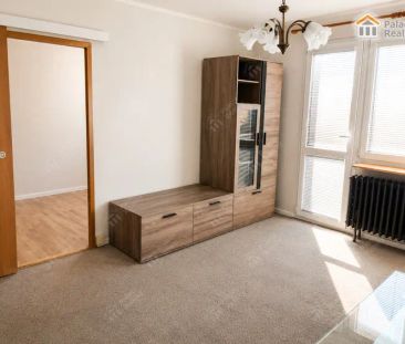 Pronájem bytu 3+KK s balkonem a zasklenou lodžií - Photo 4