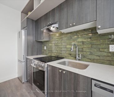 705 Davis Drive #302 - Photo 2