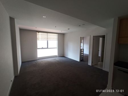 🏙️ Urban Elegance in Melbourne CBD! 1-BR Apartment with Fridge, Washing Machine, and Bed Included at 2210/22-24 Jane Bell Lane! 🌆 - Photo 3