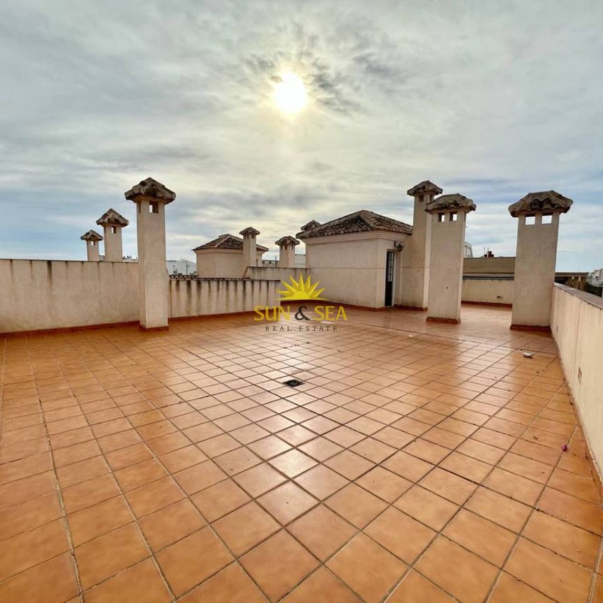 NEW 4 BEDROOM PENTHOUSE WITH SUNROOF FOR RENT IN TORREVIEJA - ALICANTE - Photo 1