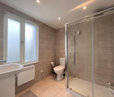 3 bedroom apartment to rent - Photo 2