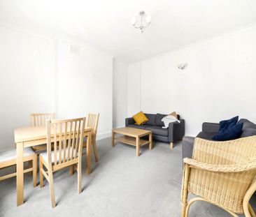 3 bedroom maisonette to rent - Photo 2