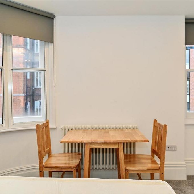 Studio to rent - Photo 1