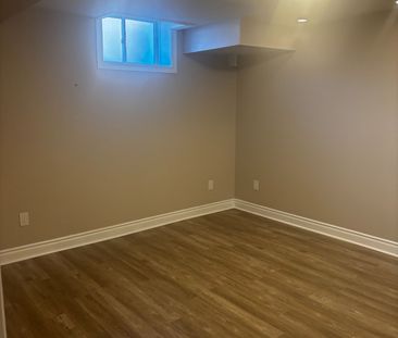 For Lease - 1153 Peelar Crescent, Innisfil, Ontario - Photo 5