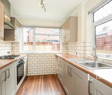 2 bedroom terraced house to rent - Photo 4