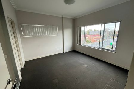 View Wednesday at 4.20pm - 4.35pm - Photo 5