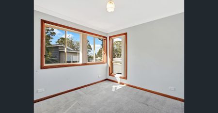 Spacious 3-Bedroom Townhouse! - Photo 4