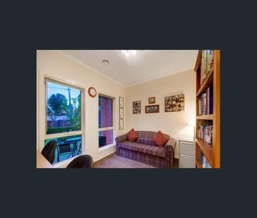 Spacious family home. - Photo 6