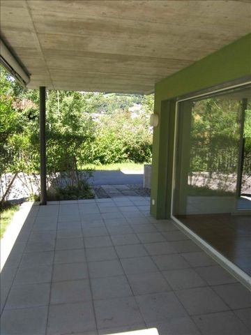 Appartement au rez-de-chaussée entouré de verdure - Foto 4
