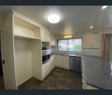 14 Clarence Street, Shepparton, Vic 3630 - Photo 5