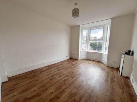 2 bedroom maisonette to rent - Photo 4