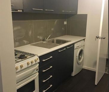 SIMPLE LIVING - Photo 1