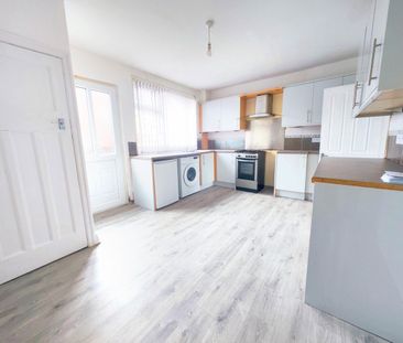 3 Bed End Terrace, Ivy Street, LS9 - Photo 5