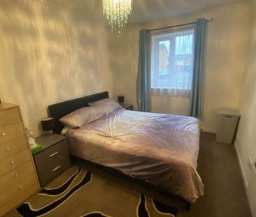 The House Martins, Cage Lane, Felixstowe, IP11 - Photo 4