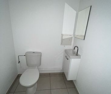 Location Appartement 4 pièces 75m² - Photo 3