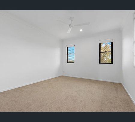 1/6 Howard Street, Burrum Heads, Qld 4659 - Photo 4