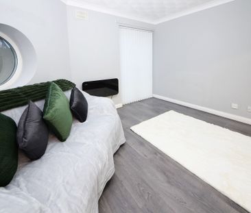 2 bed ground floor flat to rent in Vancouver Quay, Salford, M50 - Photo 1