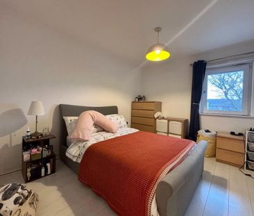 25 Woodbrook Green, Lisburn, BT28 2ZJ - Photo 5