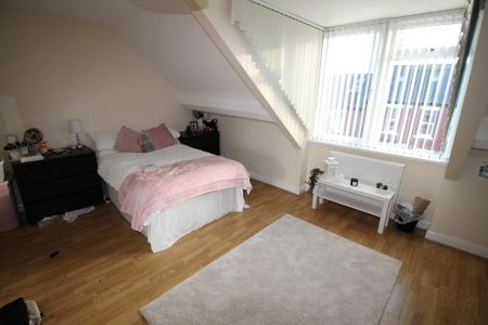 4 bedroom house to rent - Photo 3