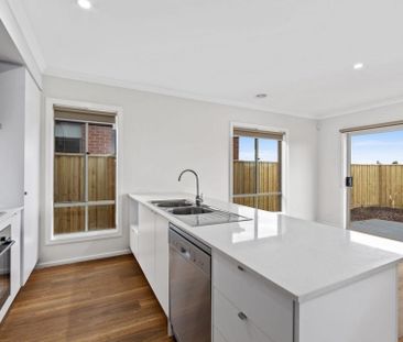 Comfortable & Convenient Living in a Prime Location - Photo 4