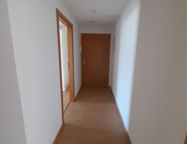 Deine neue Wohnung in Stadtfeld-Ost: 2-Raumwohnung mit EBK und Balkon - Foto 1