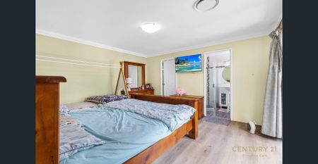 Spacious Family Home Packed With Features! - Photo 2