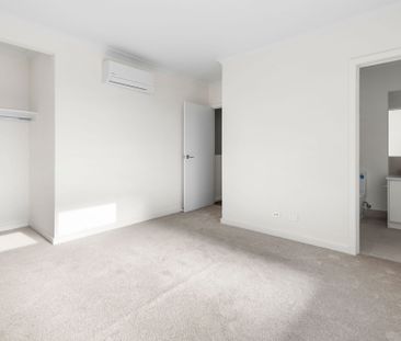 Brand new townhouse! - Photo 2