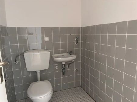 Frisch renoviert: 3-ZW in der Helsinkistr. 86 in Kiel zu vermieten! OTTO STÖBEN GmbH - Foto 3